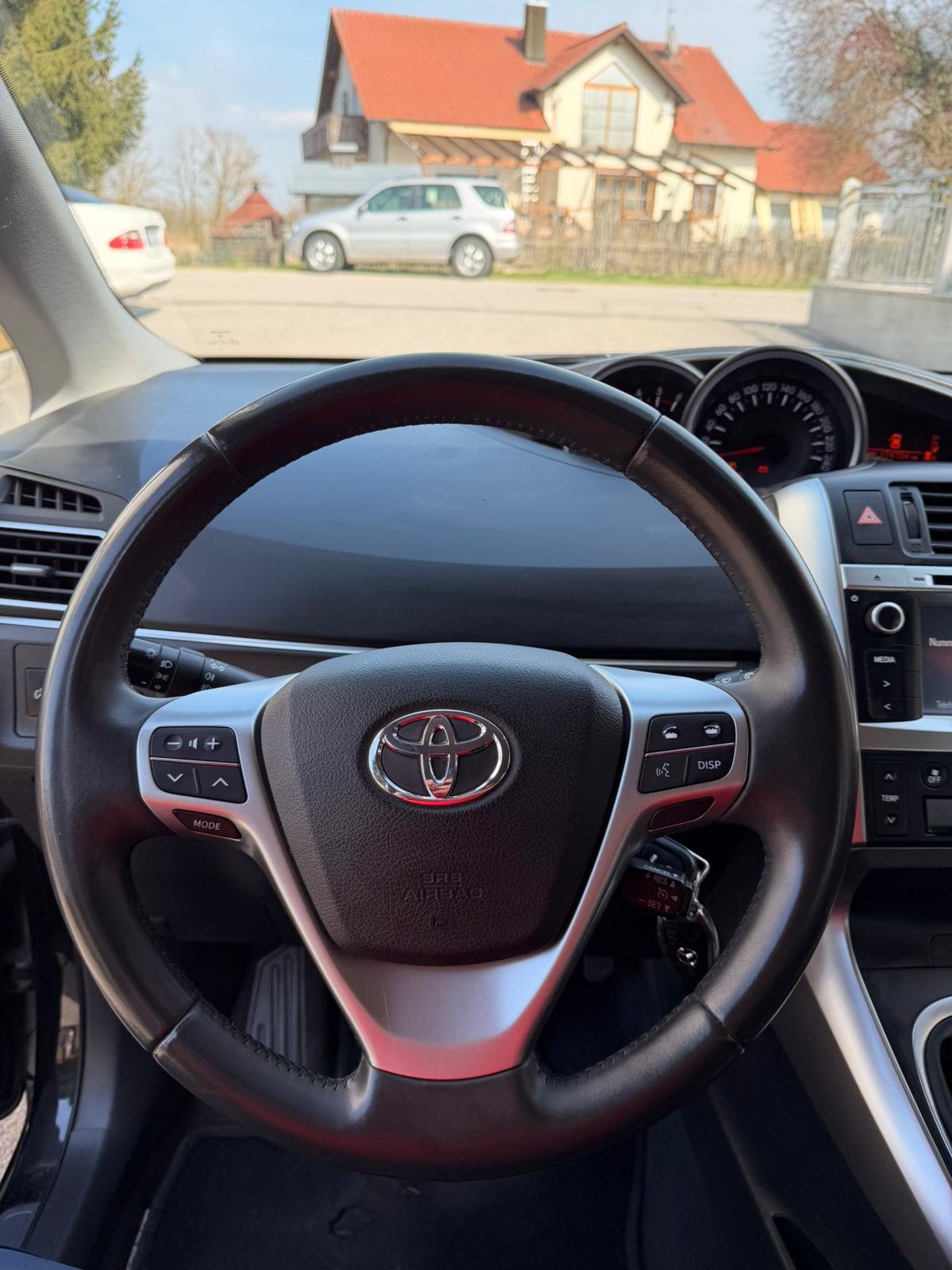Toyota Verso Comfort - Image 10