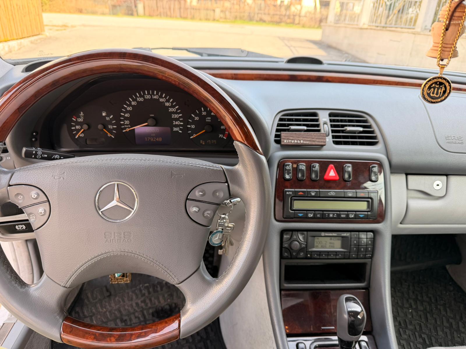 Mercedes-Benz CLK 430 ELEGANCE - Image 6