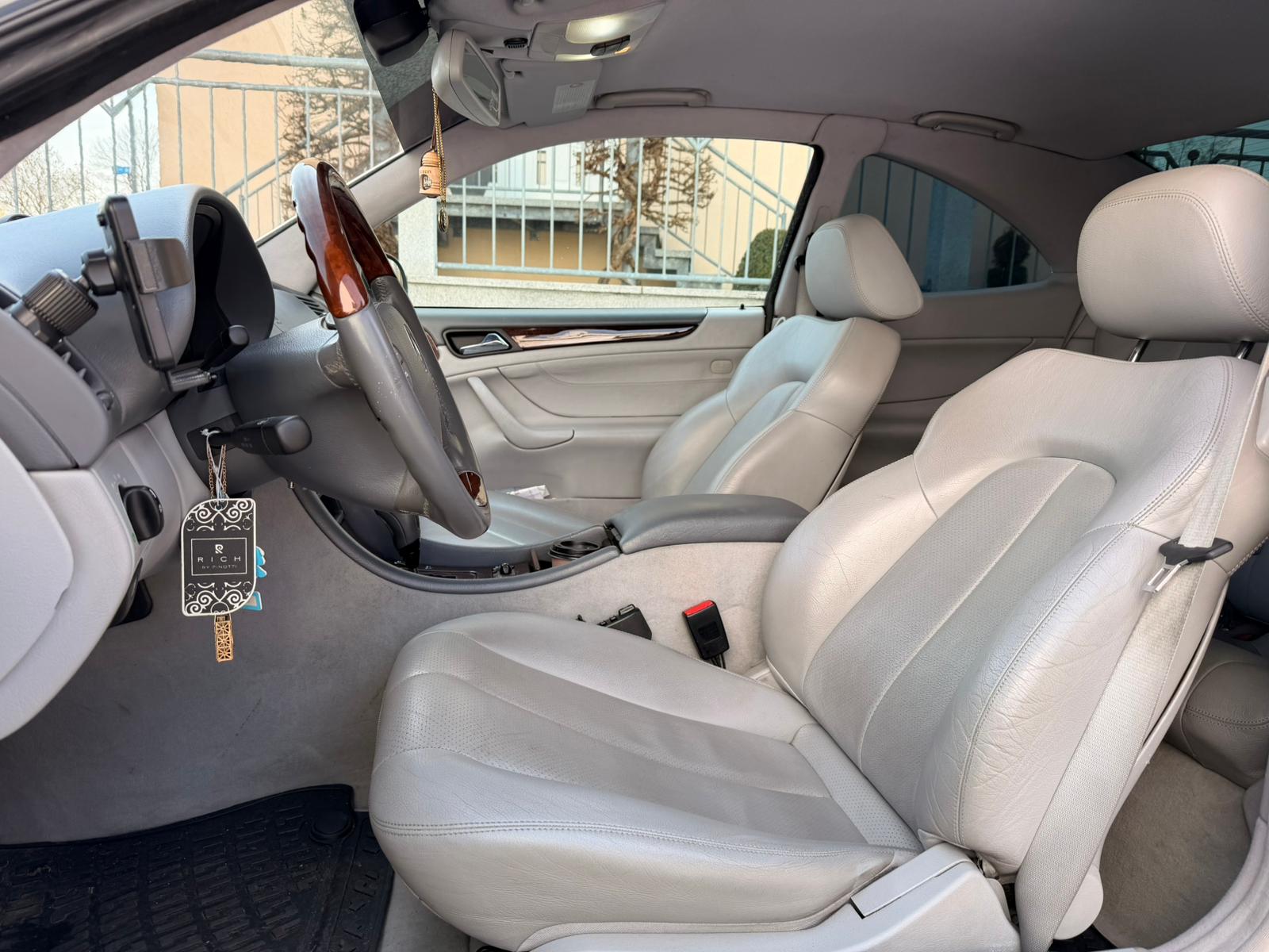 Mercedes-Benz CLK 430 ELEGANCE - Image 11
