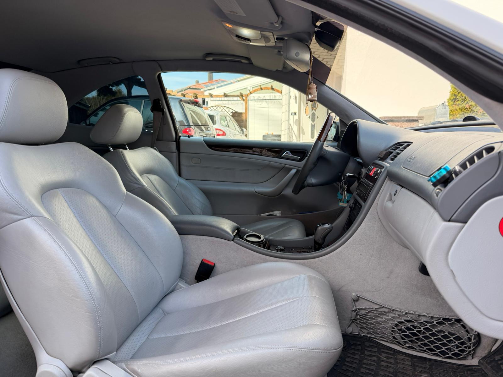 Mercedes-Benz CLK 430 ELEGANCE - Image 8